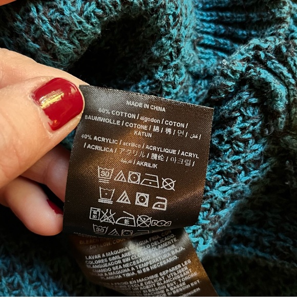 Guess Women's Teal Half Zip V-Neck Open Knit Long Sleeve Pullover Sweater Size S - Picture 6 of 6